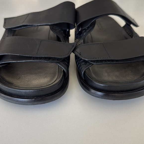 Mercedes Castillo Celynne Slide Sandal Perforated Grip-Strap Black 9.5/ 39.5 - Picture 7 of 16